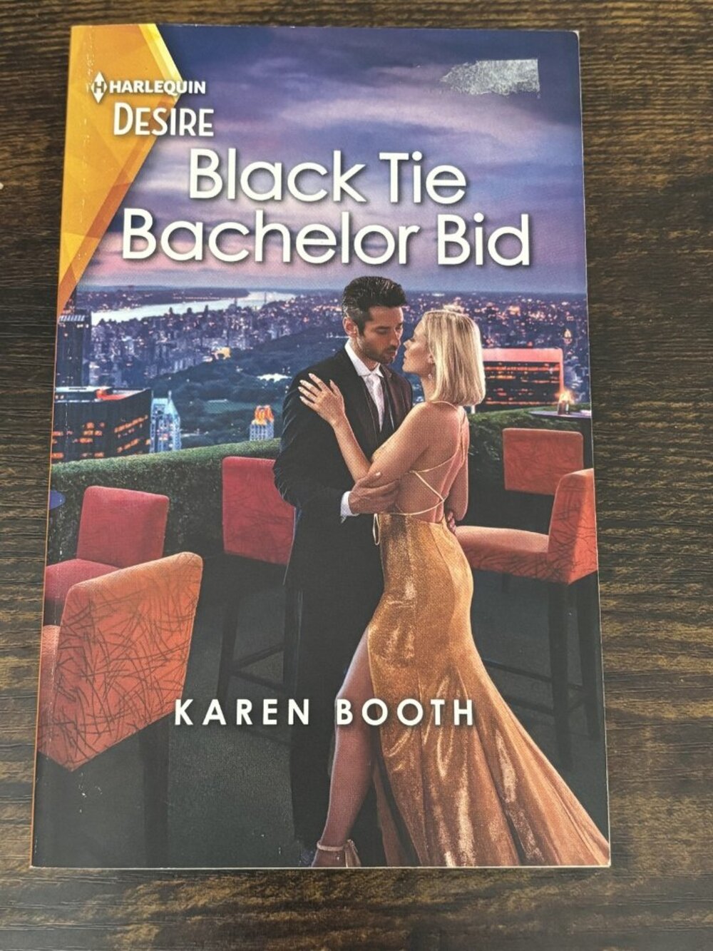 Black Tie Bachelor Bid A Bachelor Auction Romance with a Twist by Karen Booth